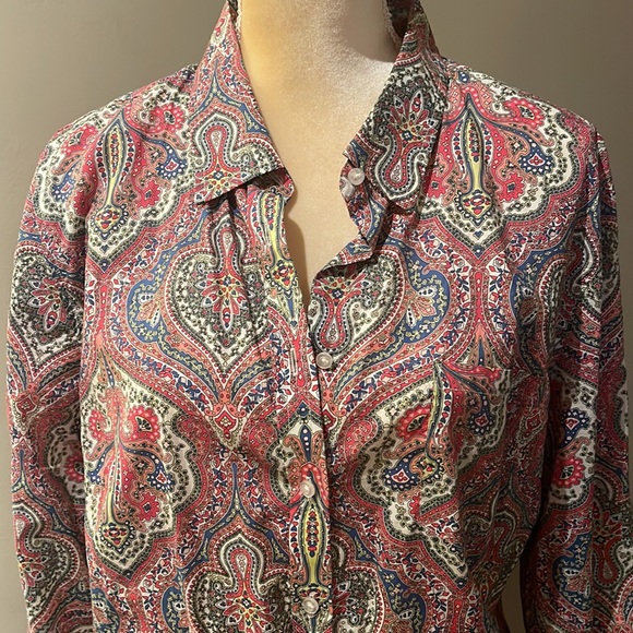 Talbot’s Classic Cotton Button Front Shirt-
SPLENDID PAISLEY PRINT IN XL - Picture 2 of 12